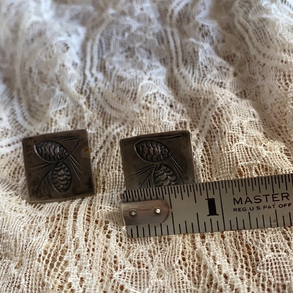 Vintage Stuart NYE sterling marked square pinecone design angled cuff links - Picture 6 of 8